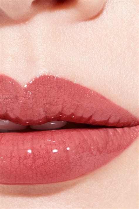 chanel endless pink lipstick.